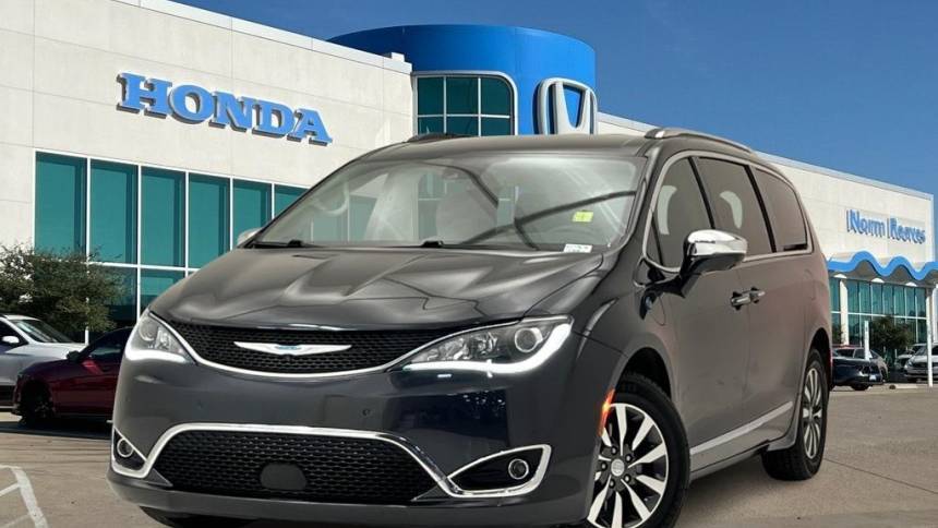 2020 Chrysler Pacifica Hybrid Limited — Minivan — 96,223 mi — North Richland Hills, TX