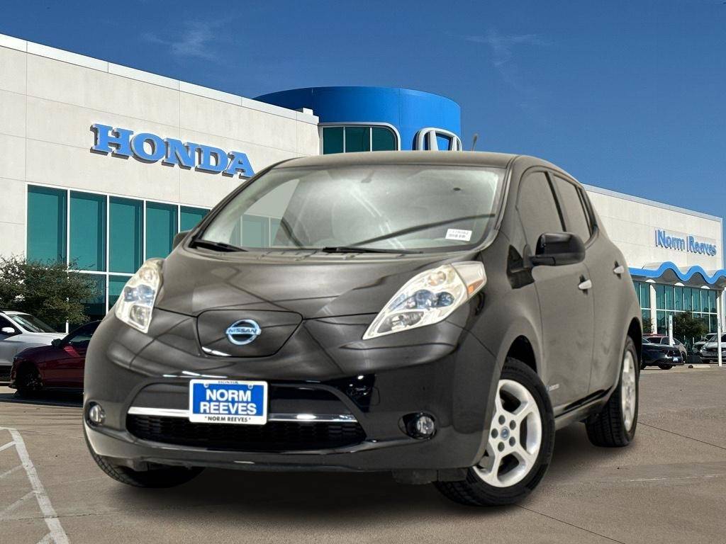 2014 Nissan LEAF SV — Hatchback — 76,541 mi — North Richland Hills, TX