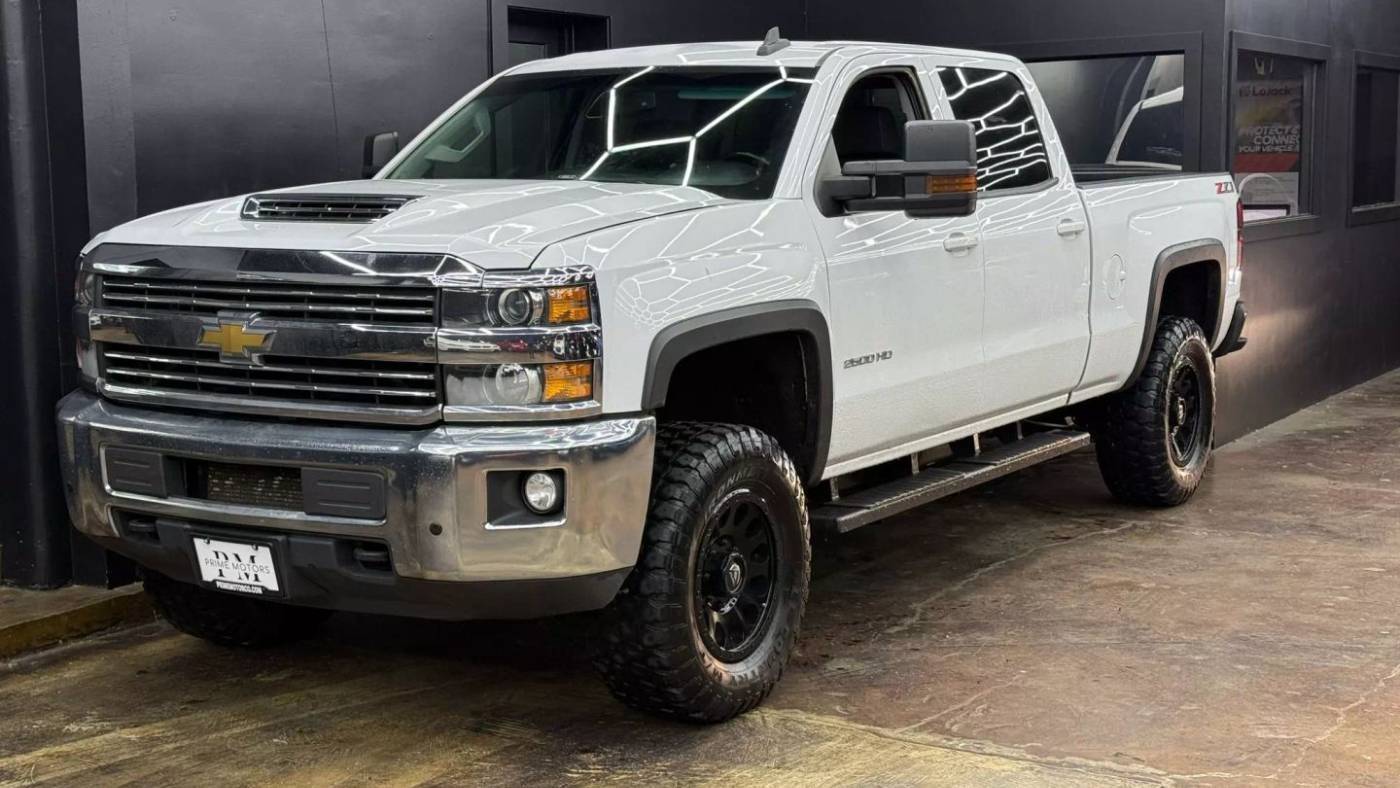 2018 Chevrolet Silverado 2500HD LT — Pickup Truck — 101,476 mi — Portland, OR