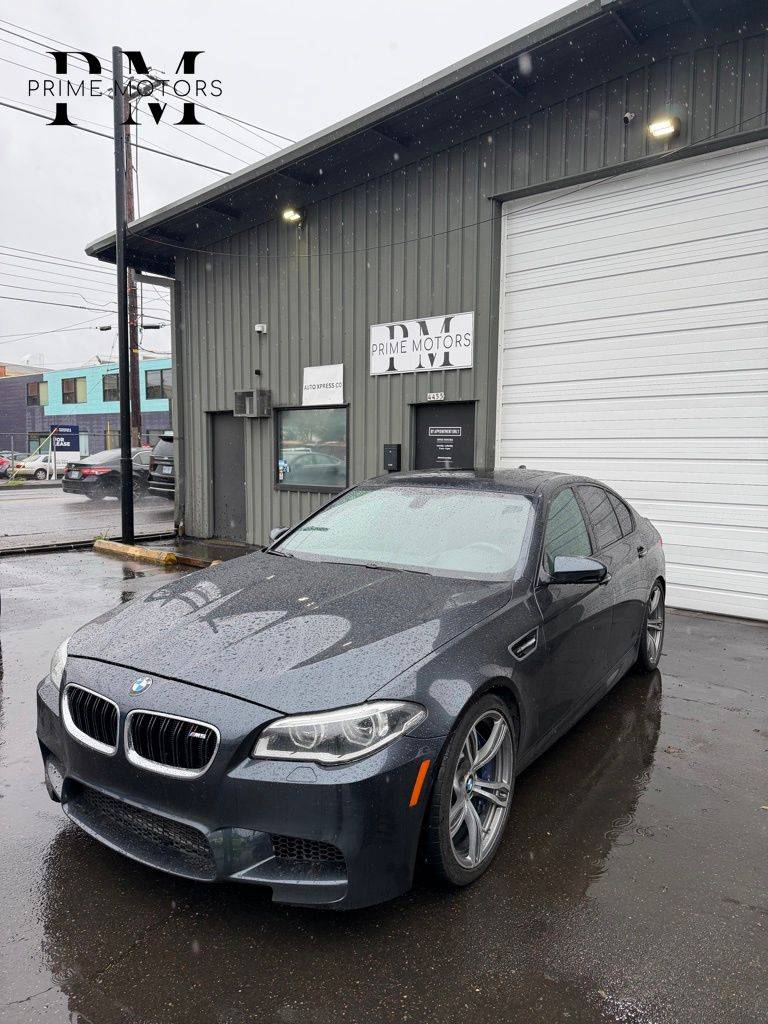 2015 BMW M5 Standard