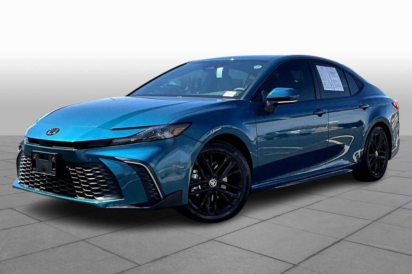 2025 Toyota Camry SE — Sedan — 16 mi — Albuquerque, NM