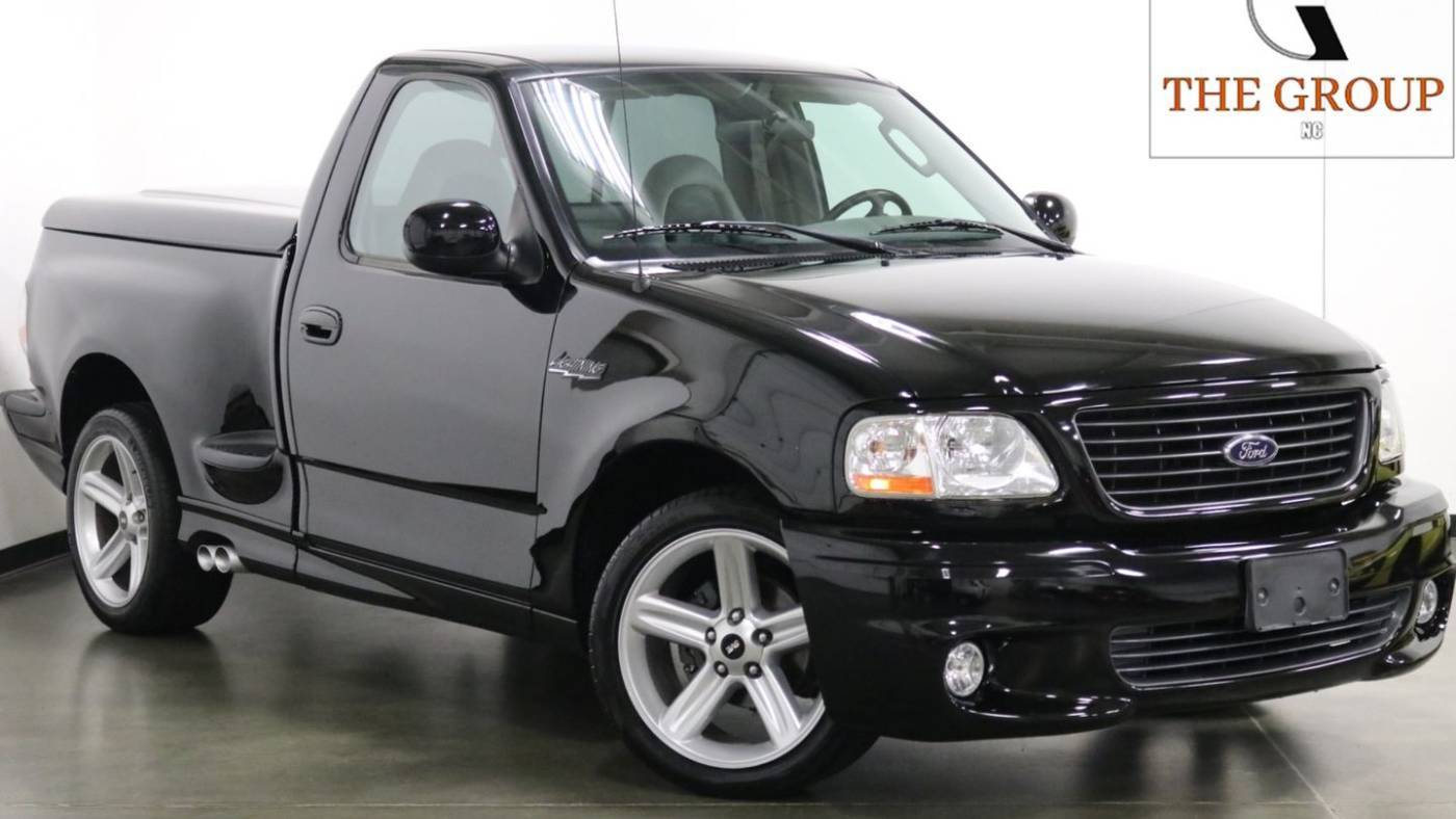 2003 Ford F-150 SVT LIGHTNING Base
