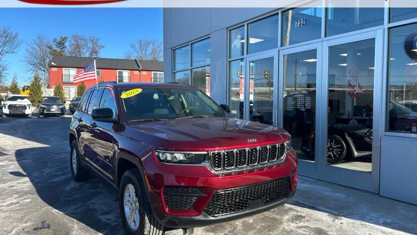 2023 Jeep Grand Cherokee Laredo — SUV — 4,871 mi — Horsham, PA