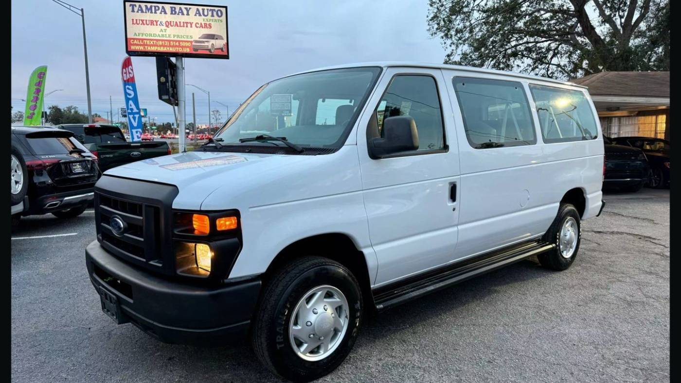 2013 Ford Econoline Wagon E-350 Super Duty XL — Passenger Van — 176,611 mi — Tampa, FL