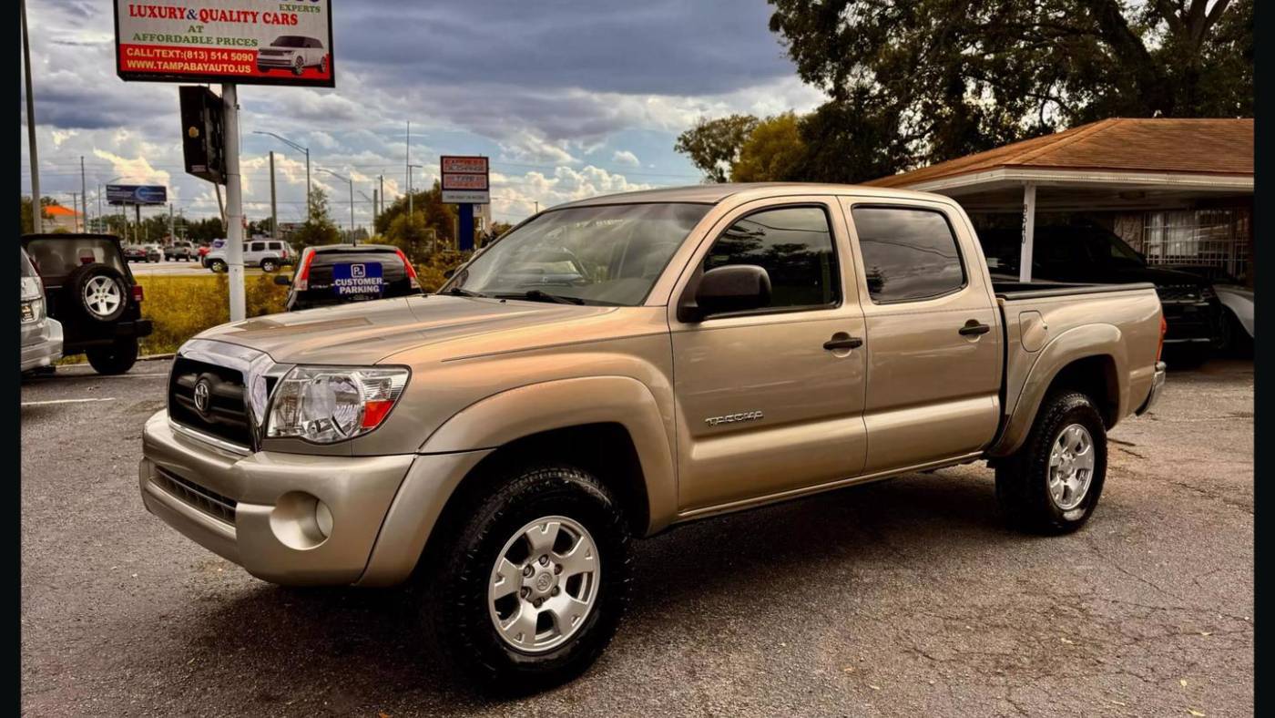 2006 Toyota Tacoma Base — Pickup Truck — 136,396 mi — Tampa, FL
