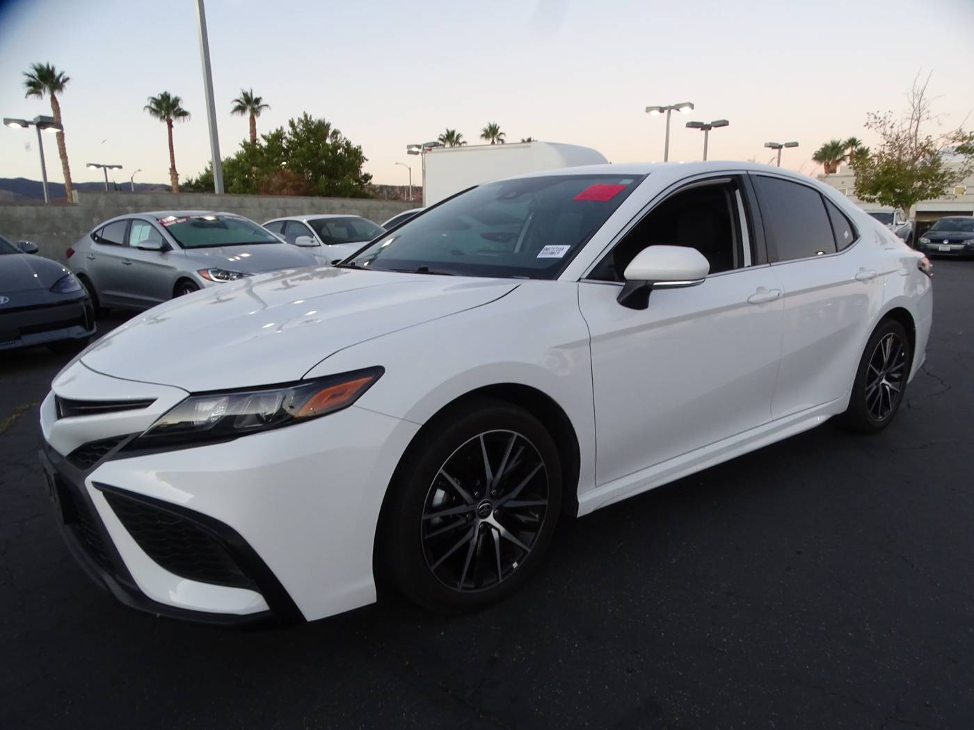 2023 Toyota Camry SE — Sedan — 31,454 mi — Palmdale, CA