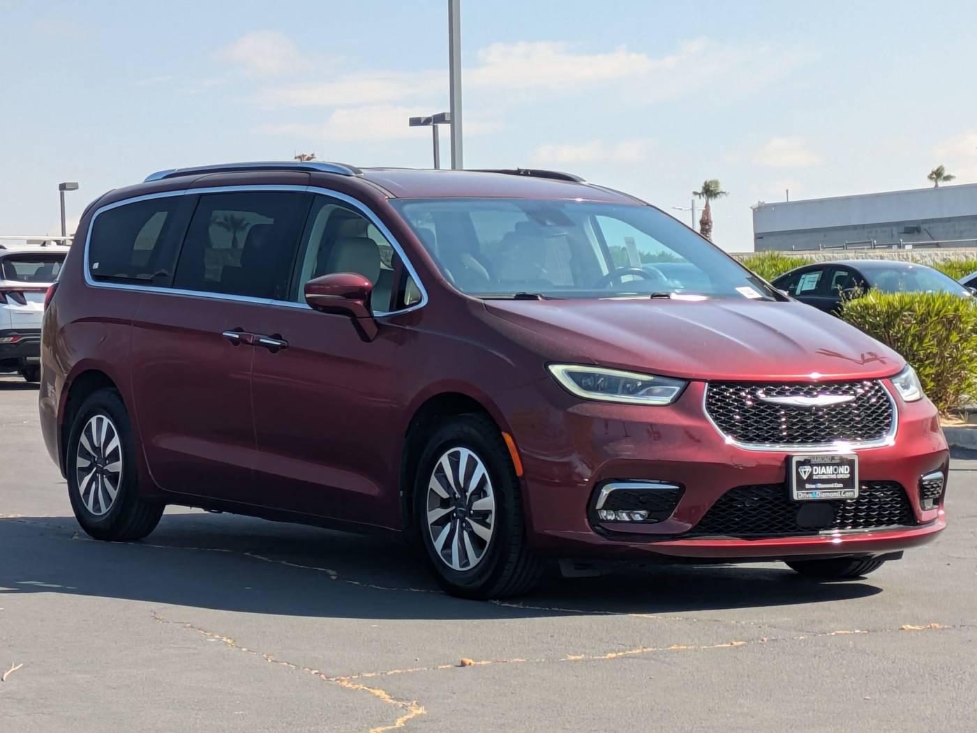 2021 Chrysler Pacifica Hybrid Touring L — Minivan — 53,877 mi — Palmdale, CA