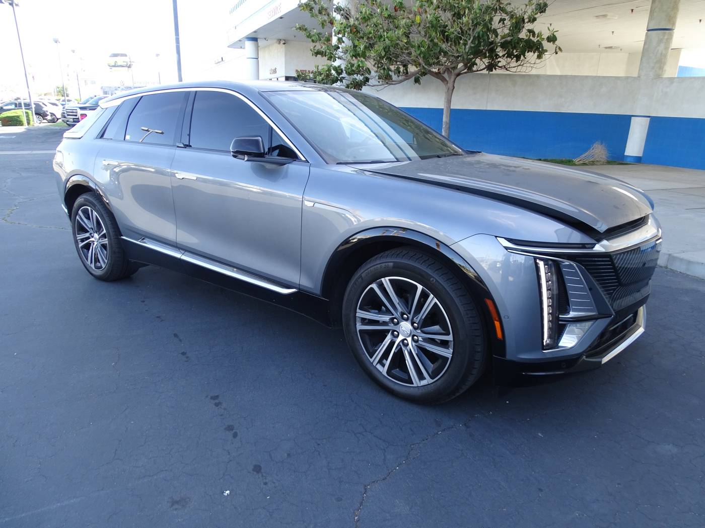 2023 Cadillac LYRIQ Luxury — SUV — 16,430 mi — Palmdale, CA