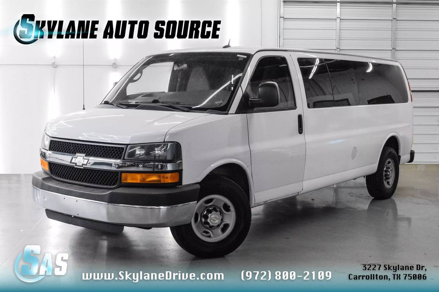 2015 Chevrolet Express Passenger LT — Passenger Van — 76,054 mi — CARROLLTON, TX