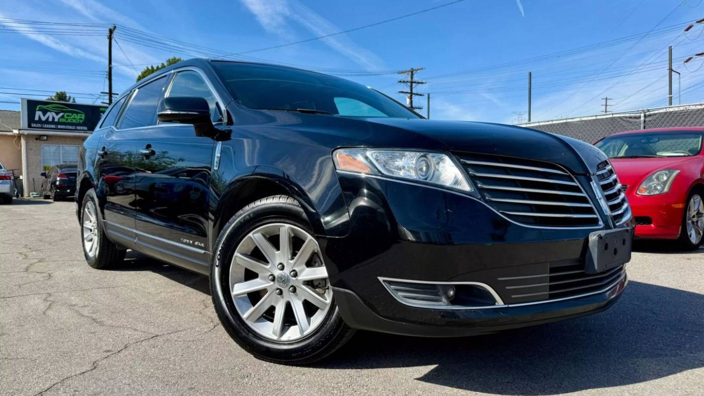 2017 Lincoln MKT MKT — SUV — 90,348 mi — North Hollywood, CA