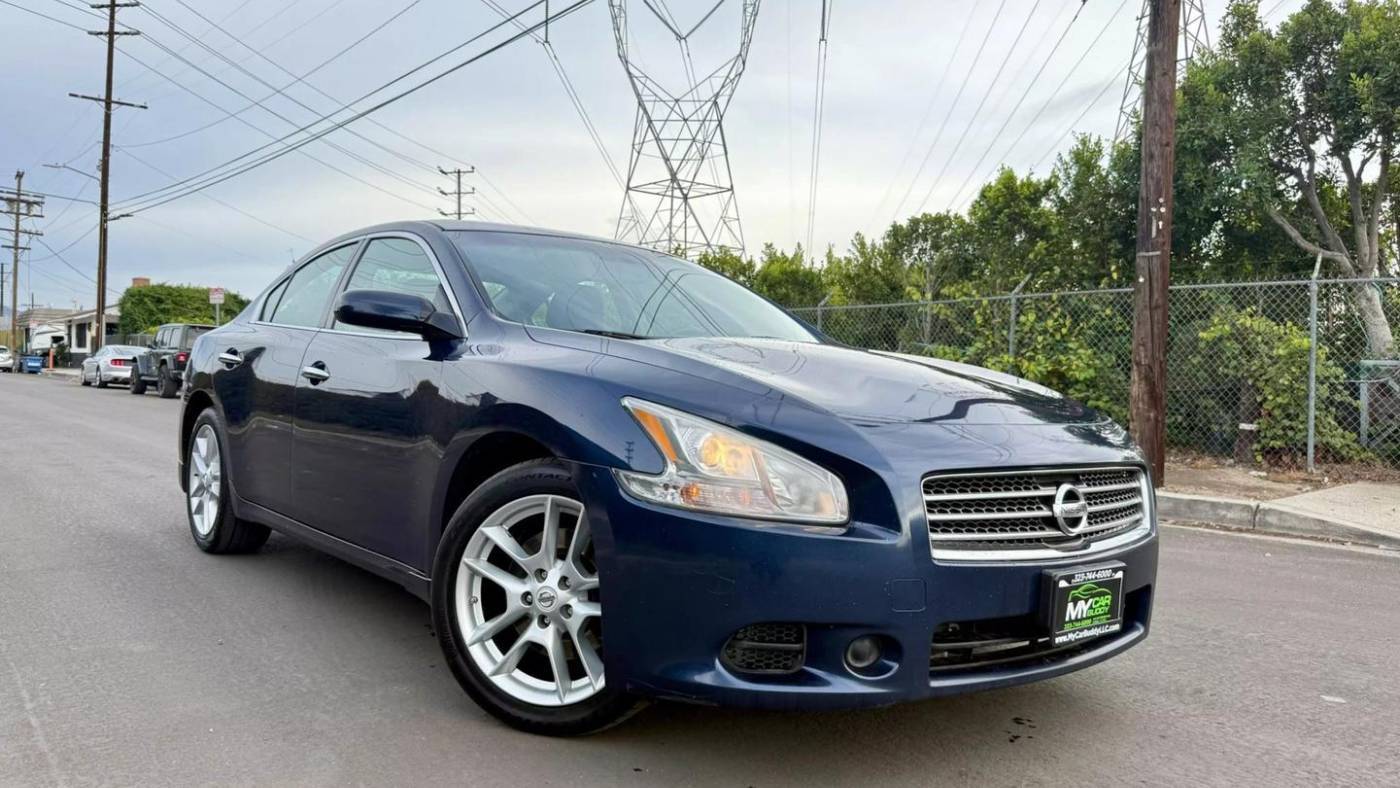 2010 Nissan Maxima S — Sedan — 204,987 mi — North Hollywood, CA