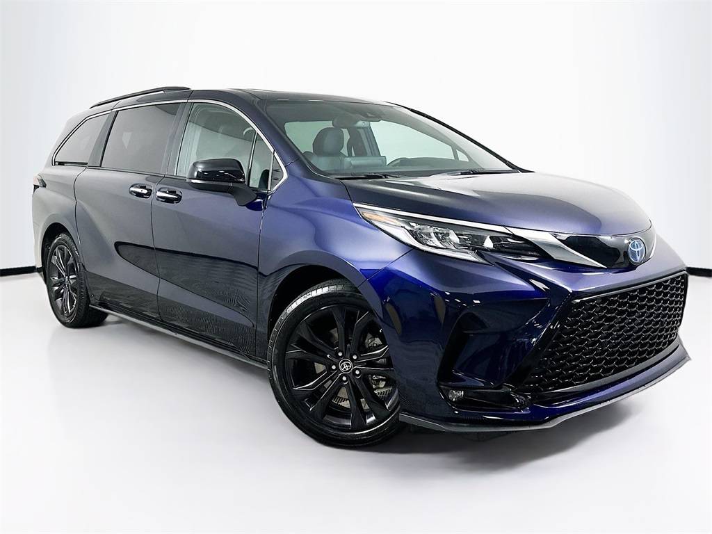 2022 Toyota Sienna XSE — Minivan — 33,932 mi — Martinez, GA