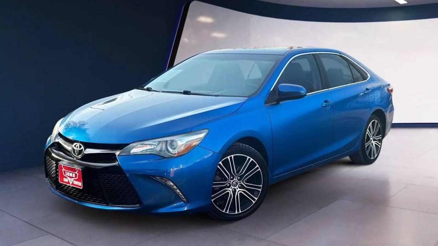 2016 Toyota Camry SE