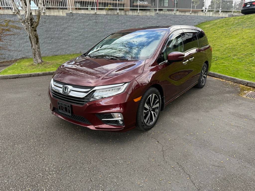 2019 Honda Odyssey Touring — Minivan — 47,576 mi — Everett, WA