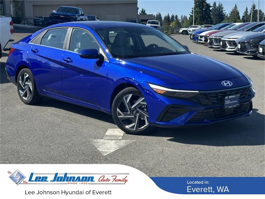 2025 Hyundai Elantra Limited — Sedan — 4,324 mi — Everett, WA