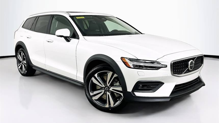 2024 Volvo V60 Cross Country Plus — Wagon — 6,191 mi — Martinez, GA