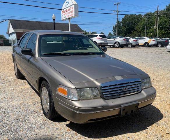 2006 Ford Crown Victoria Base — Sedan — 70,504 mi — Highland Springs, VA