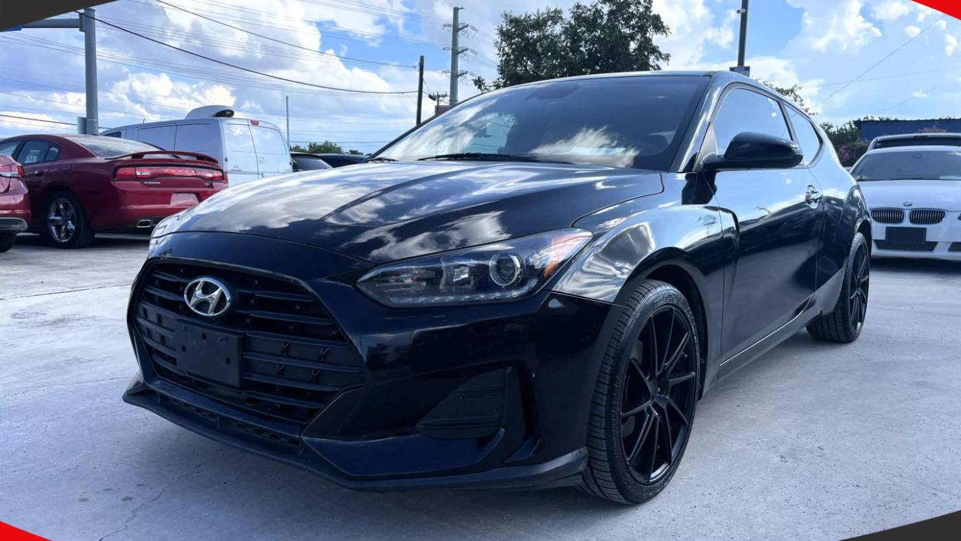 2019 Hyundai Veloster 2.0 Premium — Hatchback — 77,154 mi — San Antonio, TX