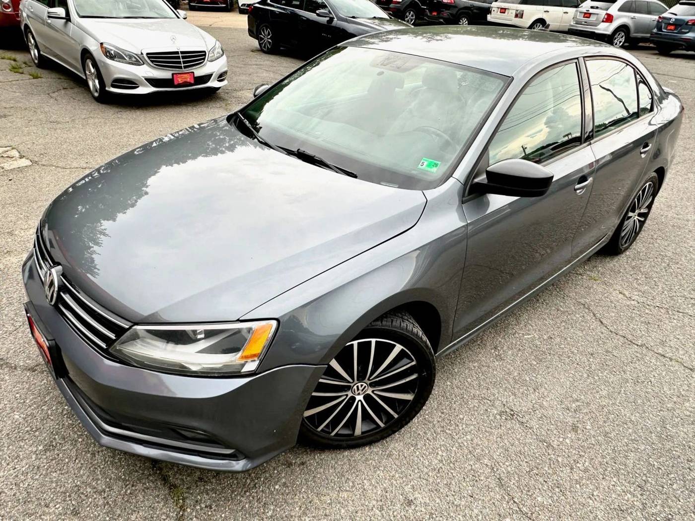 2015 Volkswagen Jetta 1.8T Sport — Sedan — 157,428 mi — Richmond, VA