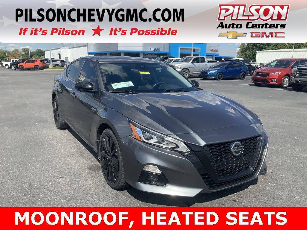 2022 Nissan Altima SR — Sedan — 77,800 mi — Clinton, IN