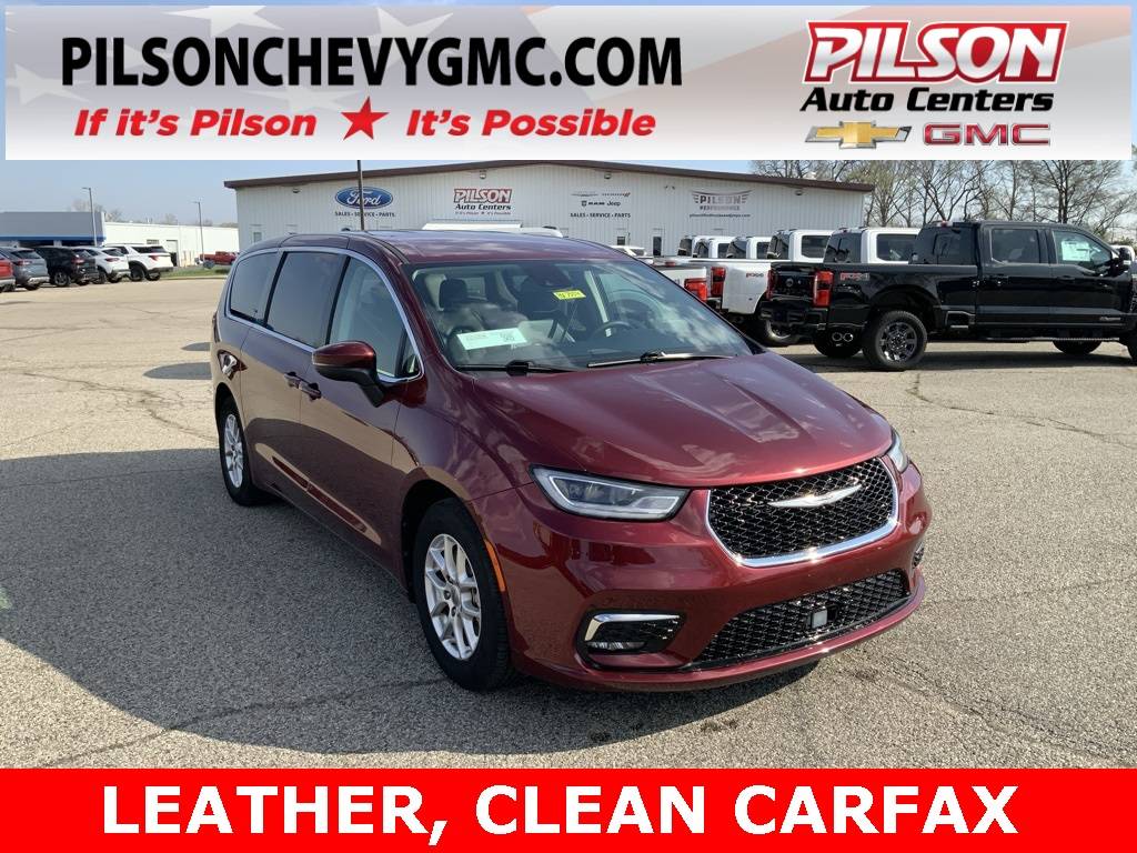 2023 Chrysler Pacifica Touring L — Minivan — 62,076 mi — Clinton, IN
