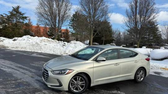 2017 Hyundai Elantra SE — Sedan — 88,452 mi — Sterling, VA