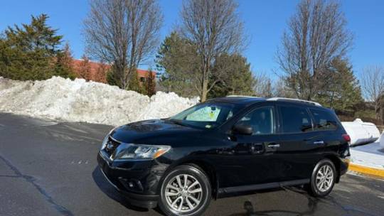 2014 Nissan Pathfinder SV — SUV — 104,929 mi — Sterling, VA