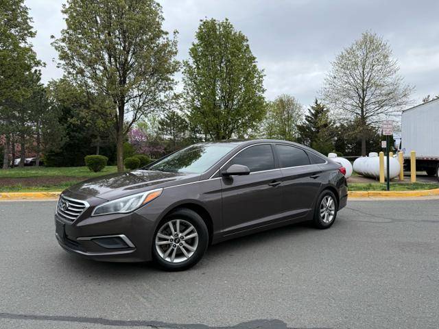 2016 Hyundai Sonata SE — Sedan — 112,106 mi — Sterling, VA