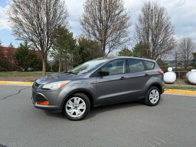 2014 Ford Escape S — SUV — 135,722 mi — Sterling, VA