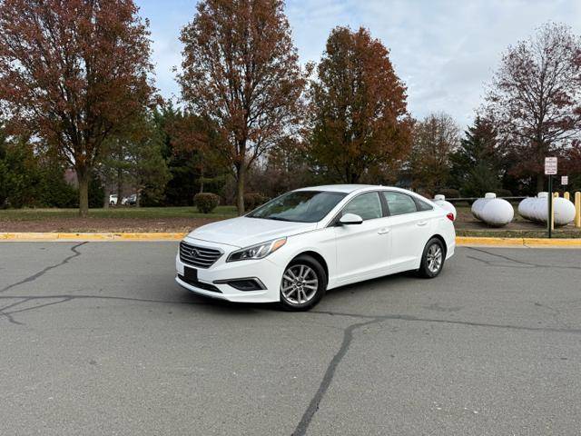 2016 Hyundai Sonata SE — Sedan — 129,995 mi — Sterling, VA