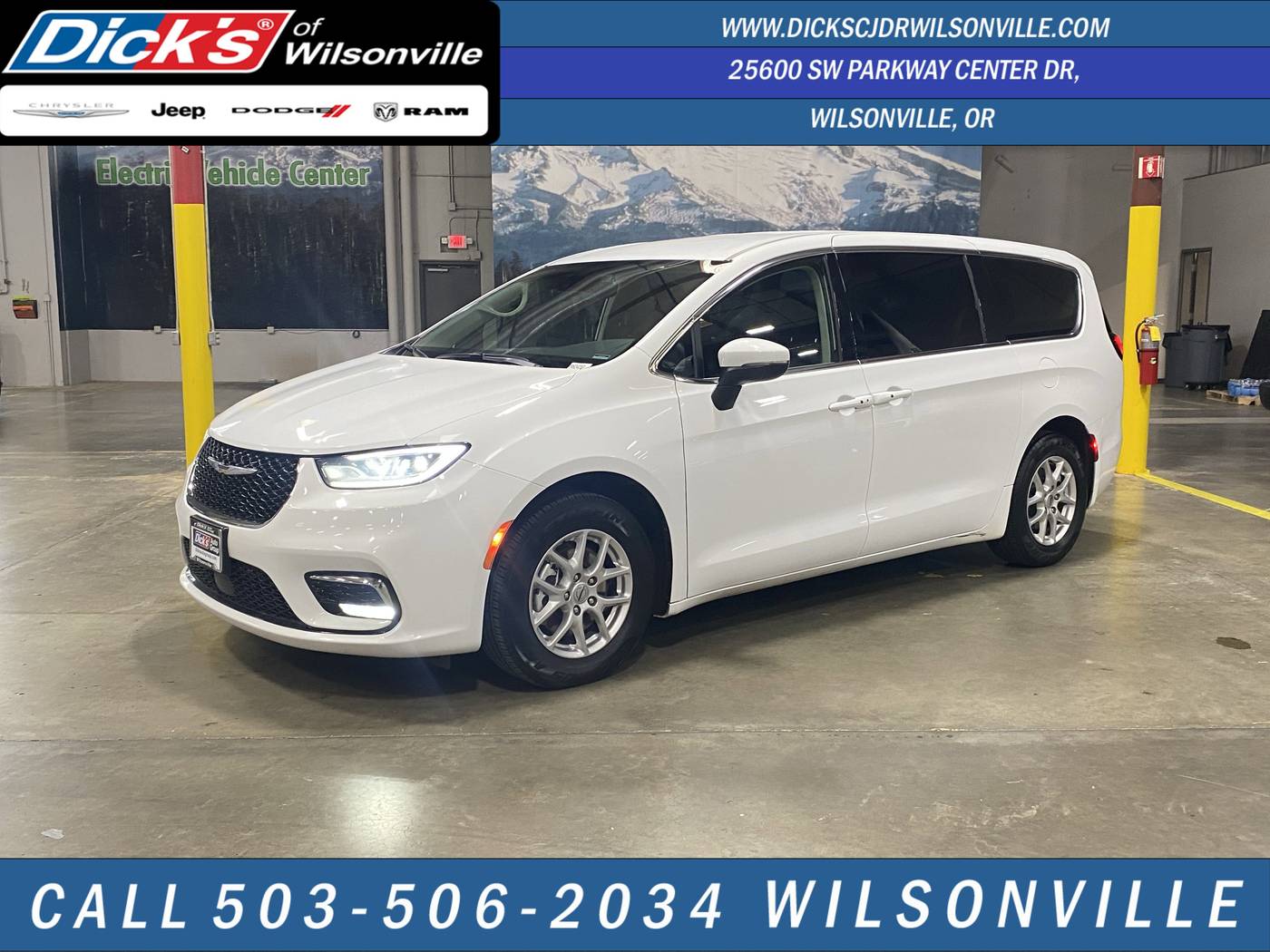 2023 Chrysler Pacifica Touring L — Minivan — 81,208 mi — Wilsonville, OR