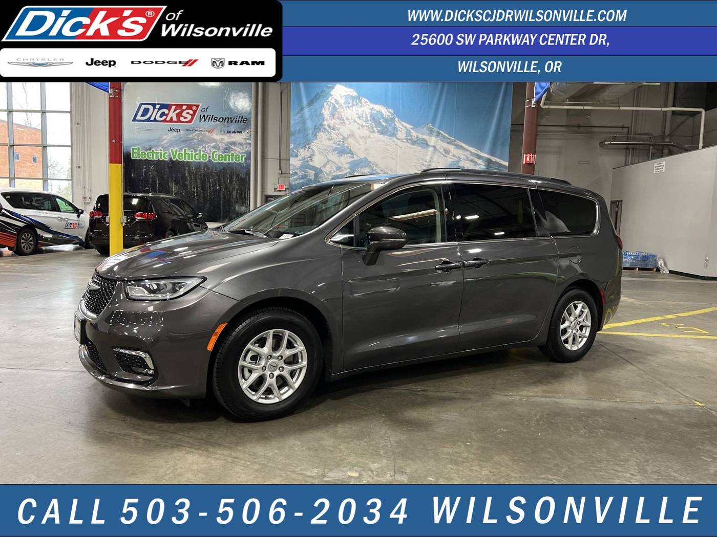 2022 Chrysler Pacifica Touring L — Minivan — 65,150 mi — Wilsonville, OR