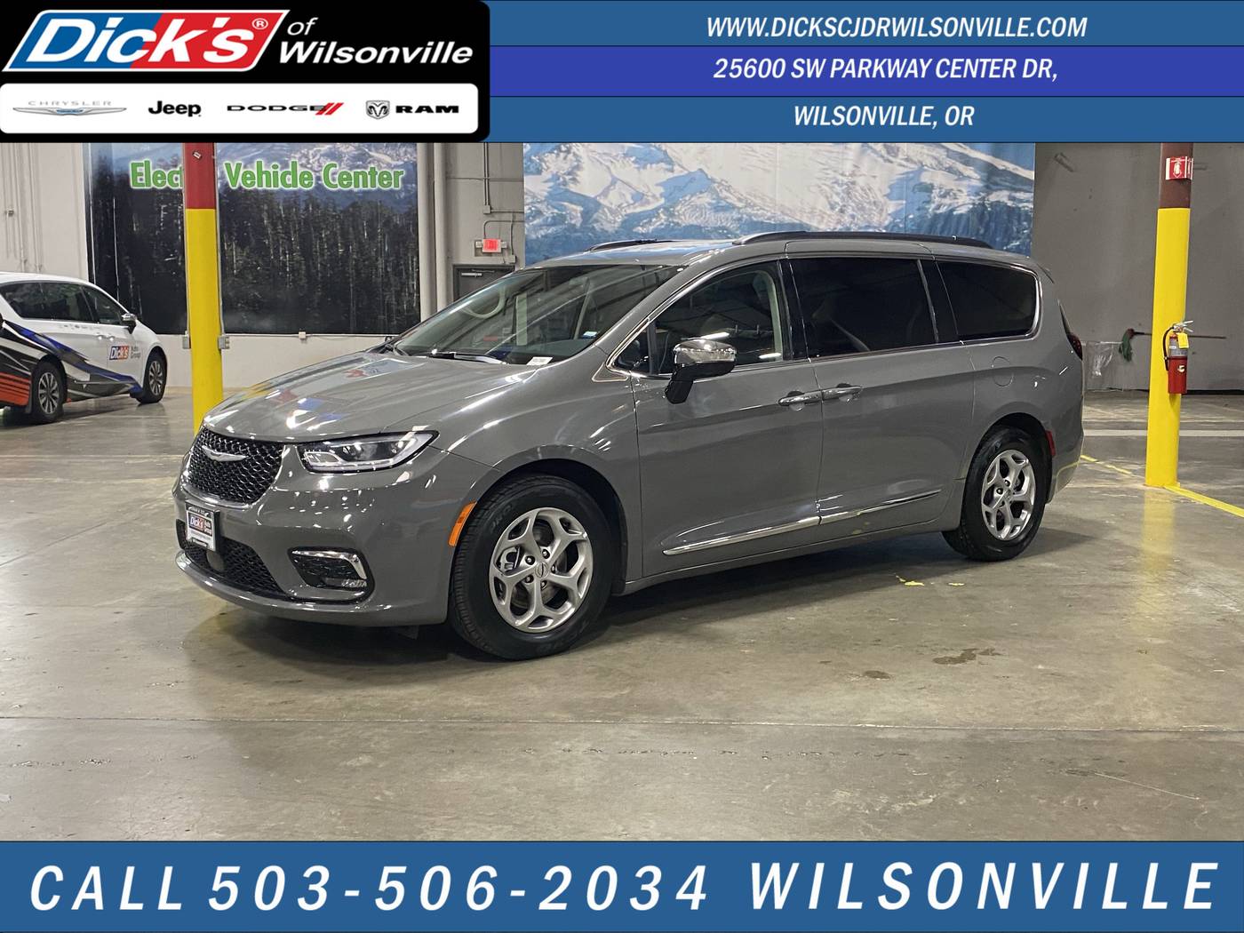 2023 Chrysler Pacifica Limited — Minivan — 65,790 mi — Wilsonville, OR