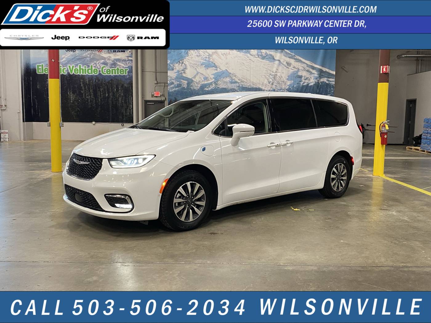 2022 Chrysler Pacifica Hybrid Touring L — Minivan — 93,961 mi — Wilsonville, OR