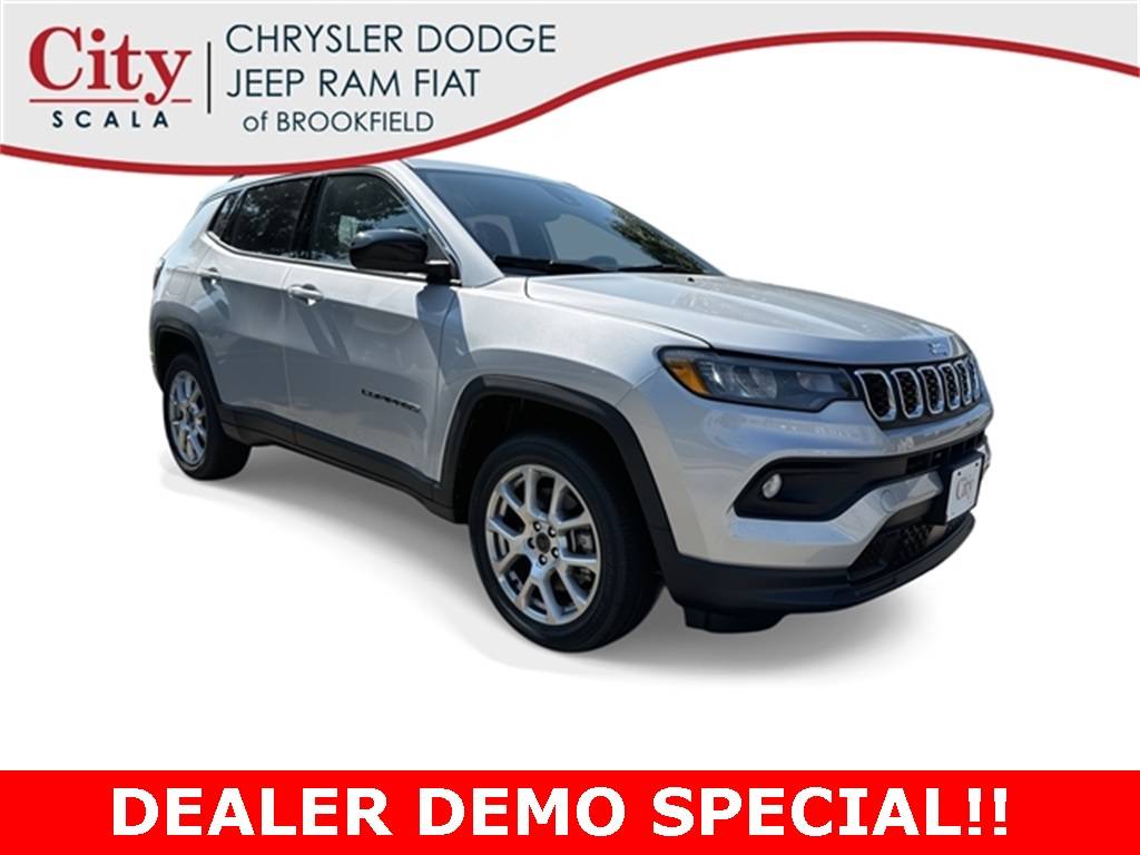2025 Jeep Compass Latitude — SUV — 5,410 mi — Brookfield, WI
