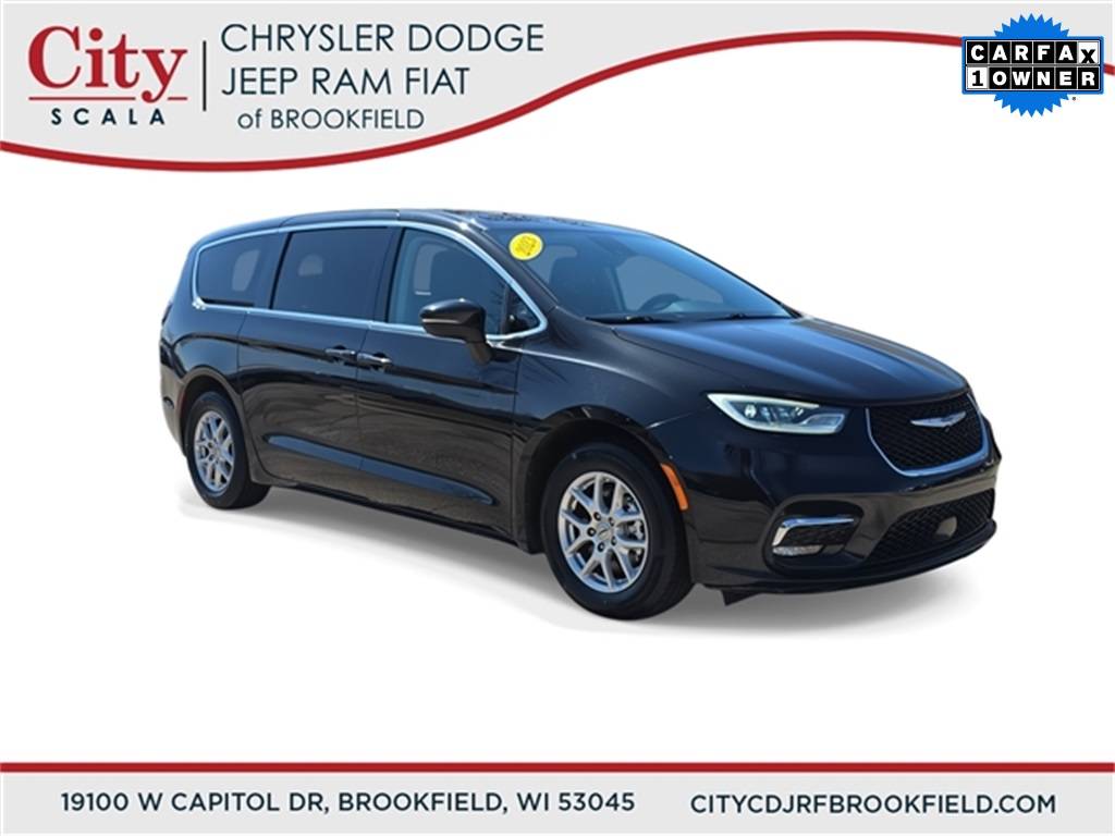 2023 Chrysler Pacifica Touring L — Minivan — 59,423 mi — Brookfield, WI