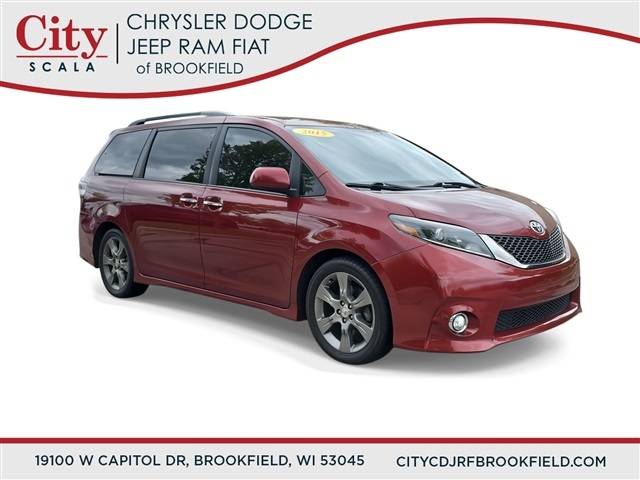 2015 Toyota Sienna SE — Minivan — 174,796 mi — Brookfield, WI