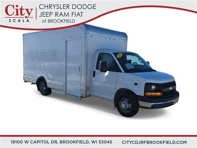 2017 Chevrolet Express Commercial Cutaway 3500 — Chassis Cab Truck — 82,777 mi — Brookfield, WI