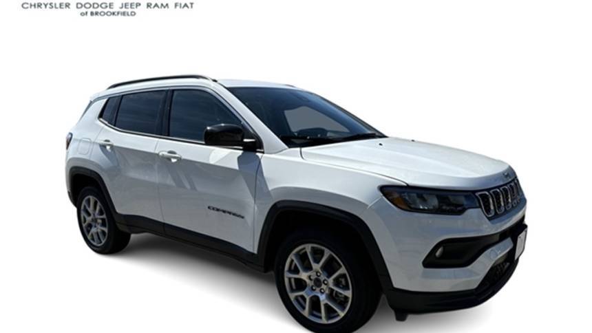 2025 Jeep Compass Latitude — SUV — 1,000 mi — Brookfield, WI