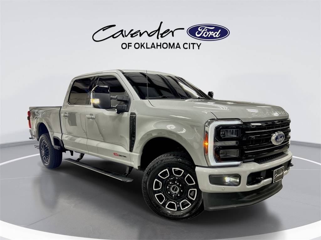 2025 Ford Super Duty F-250 Platinum — Pickup Truck — 3,890 mi — Oklahoma City, OK