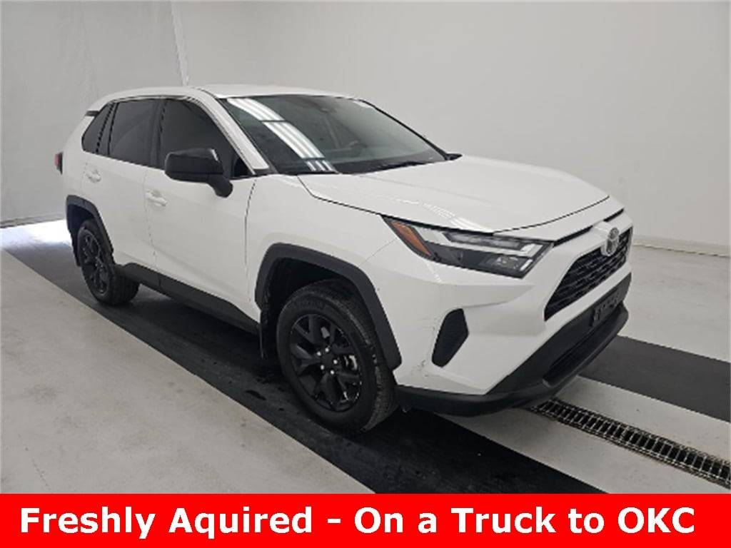 2024 Toyota RAV4 LE — SUV — 33,294 mi — Oklahoma City, OK