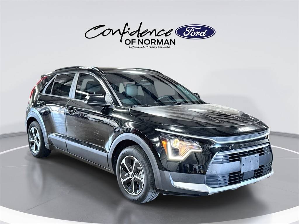 2023 Kia Niro Hybrid EX — SUV — 24,410 mi — Norman, OK