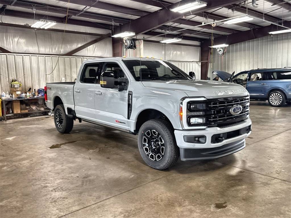 2025 Ford Super Duty F-250 Platinum — Pickup Truck — 1,068 mi — Norman, OK