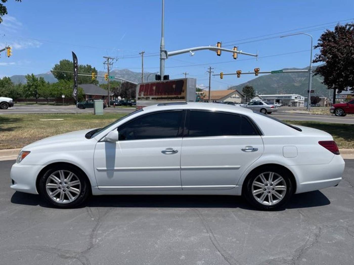 2009 Toyota Avalon Limited — Sedan — 167,880 mi — Layton, UT