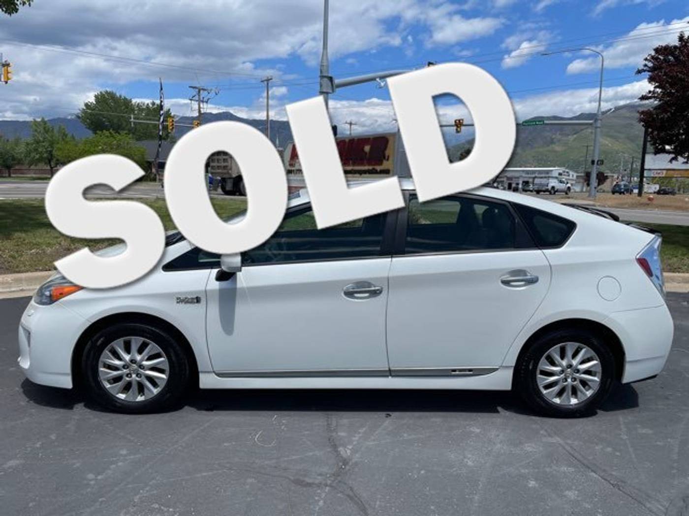 2012 Toyota Prius Advanced — Hatchback — 123,958 mi — Layton, UT