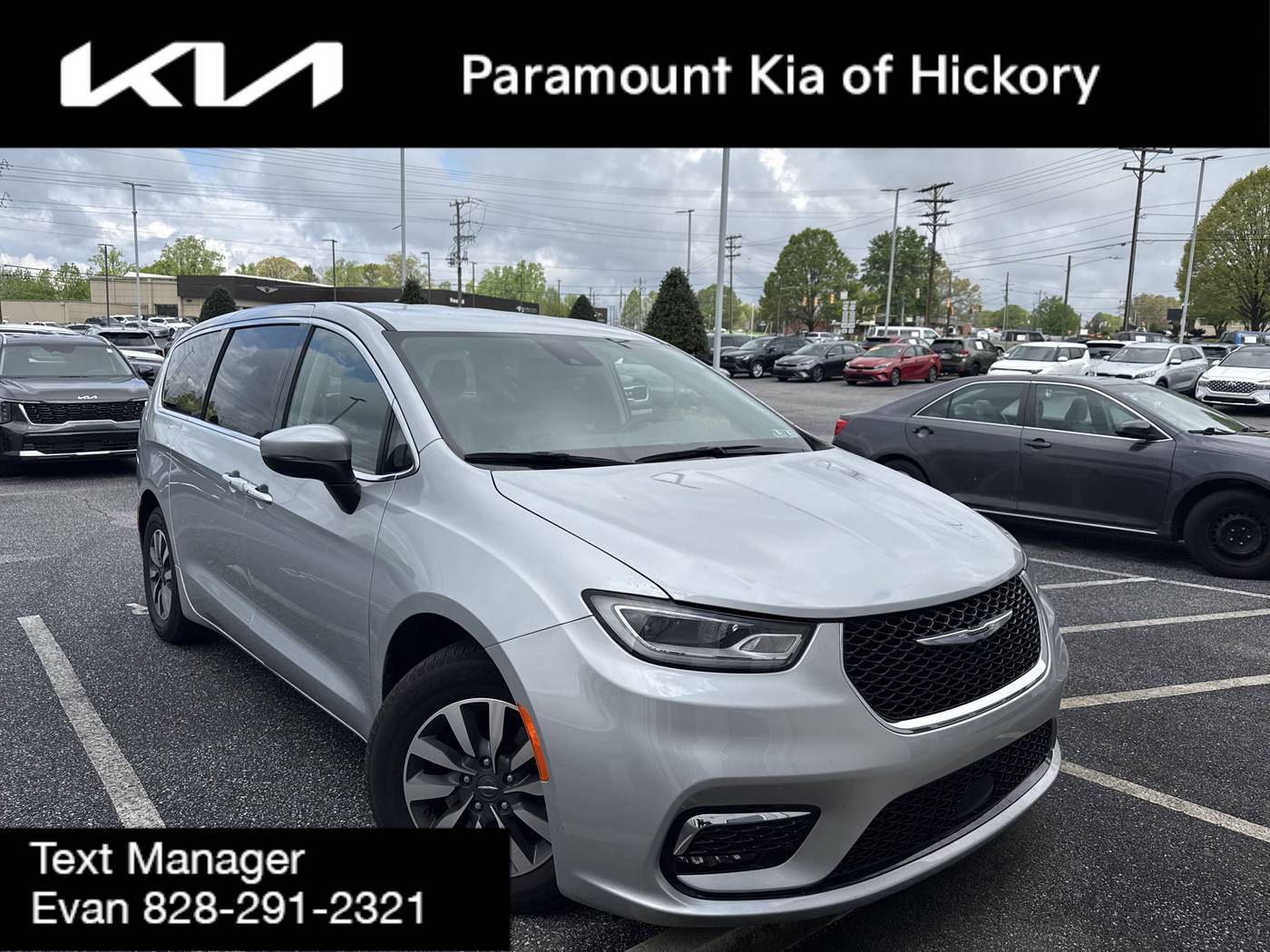 2023 Chrysler Pacifica Hybrid Touring L — Minivan — 64,218 mi — Hickory, NC
