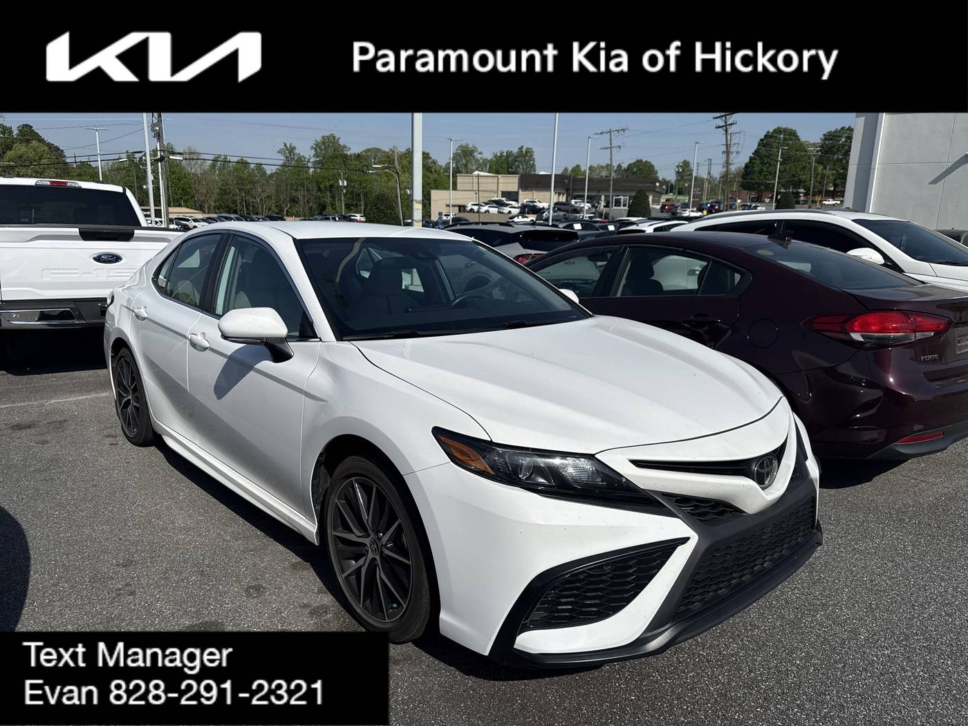 2023 Toyota Camry SE — Sedan — 26,638 mi — Hickory, NC