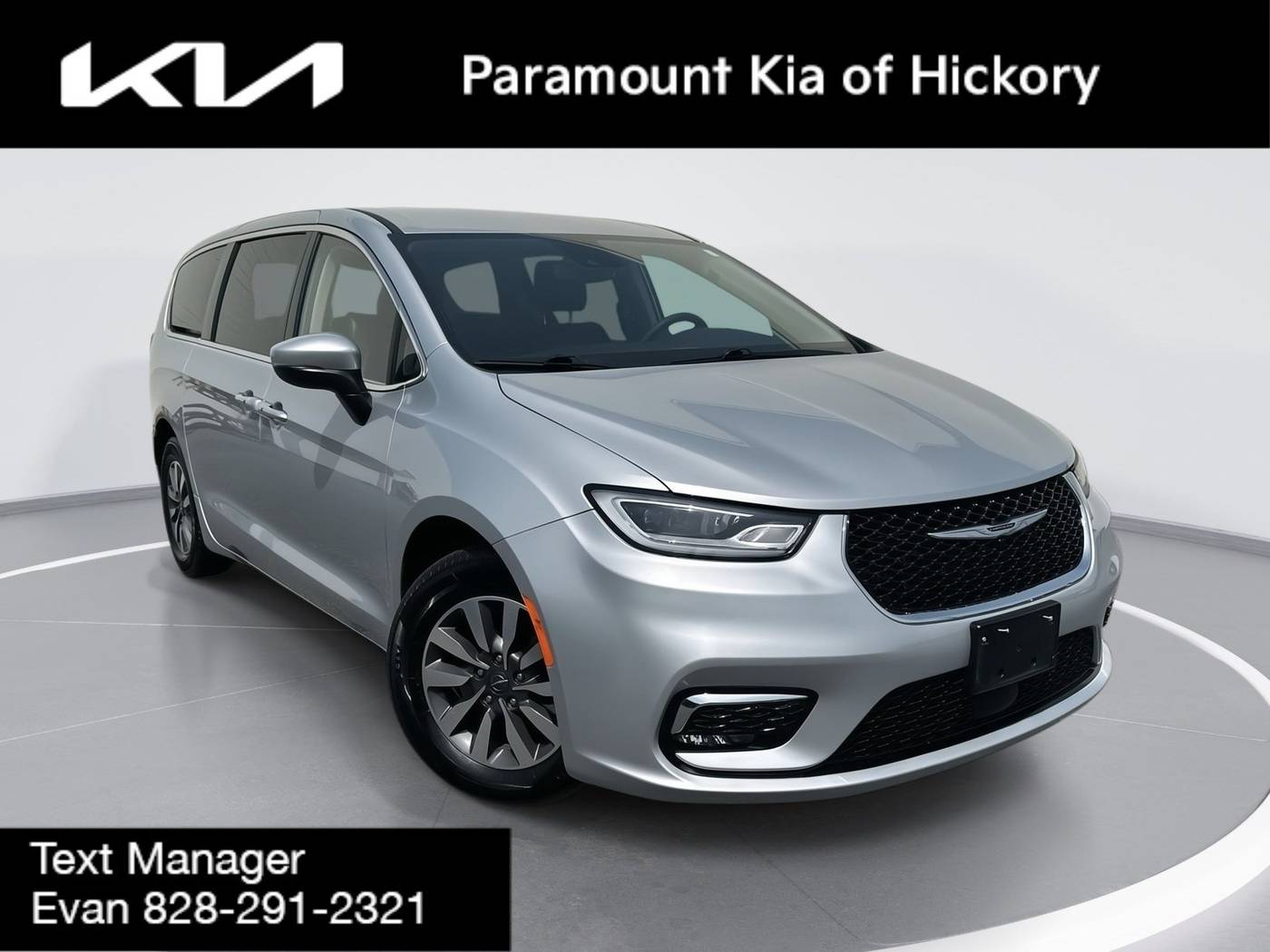 2023 Chrysler Pacifica Hybrid Touring L — Minivan — 64,152 mi — Hickory, NC