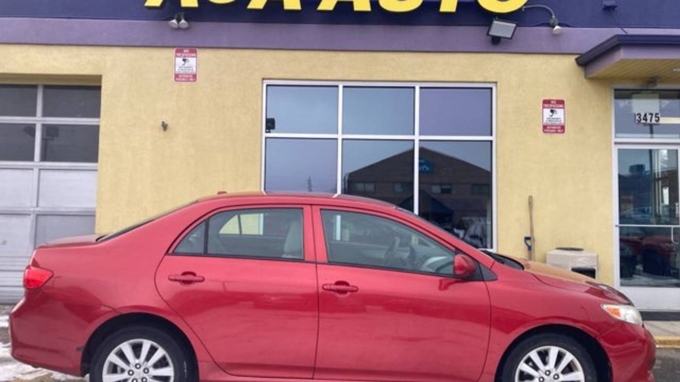2010 Toyota Corolla LE — Sedan — 172,910 mi — Englewood, CO