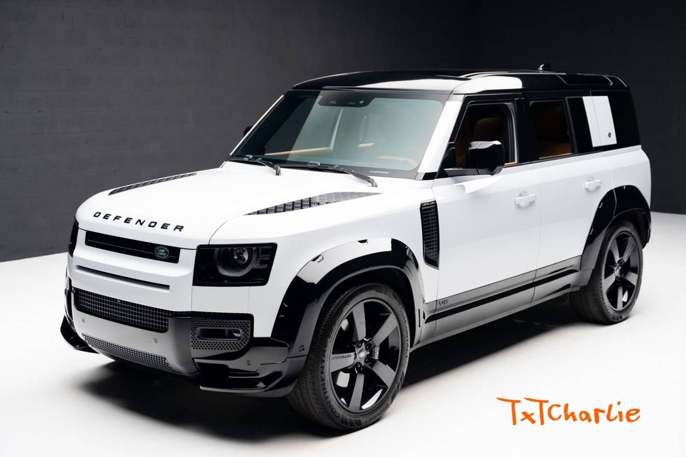 2023 Land Rover Defender V8 — SUV — 19,564 mi — Fort Lauderdale, FL